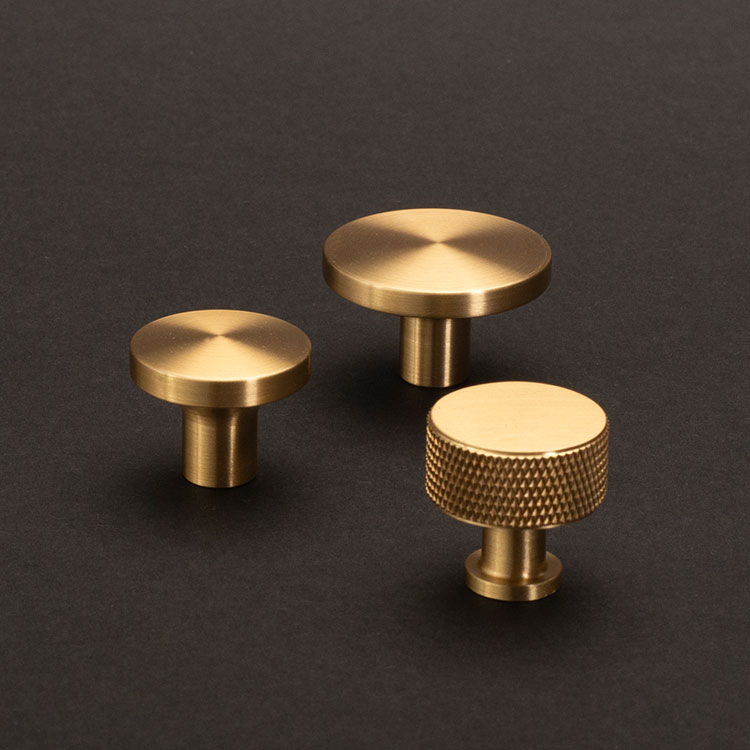 Remy Circle – Refined Brass in Perfect Balance